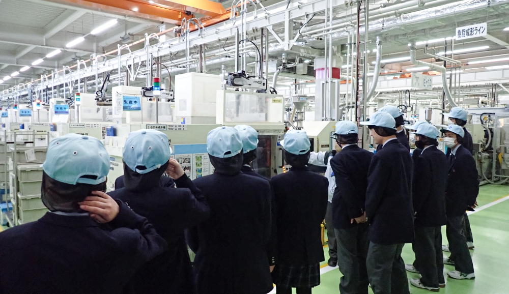 企業見学の様子